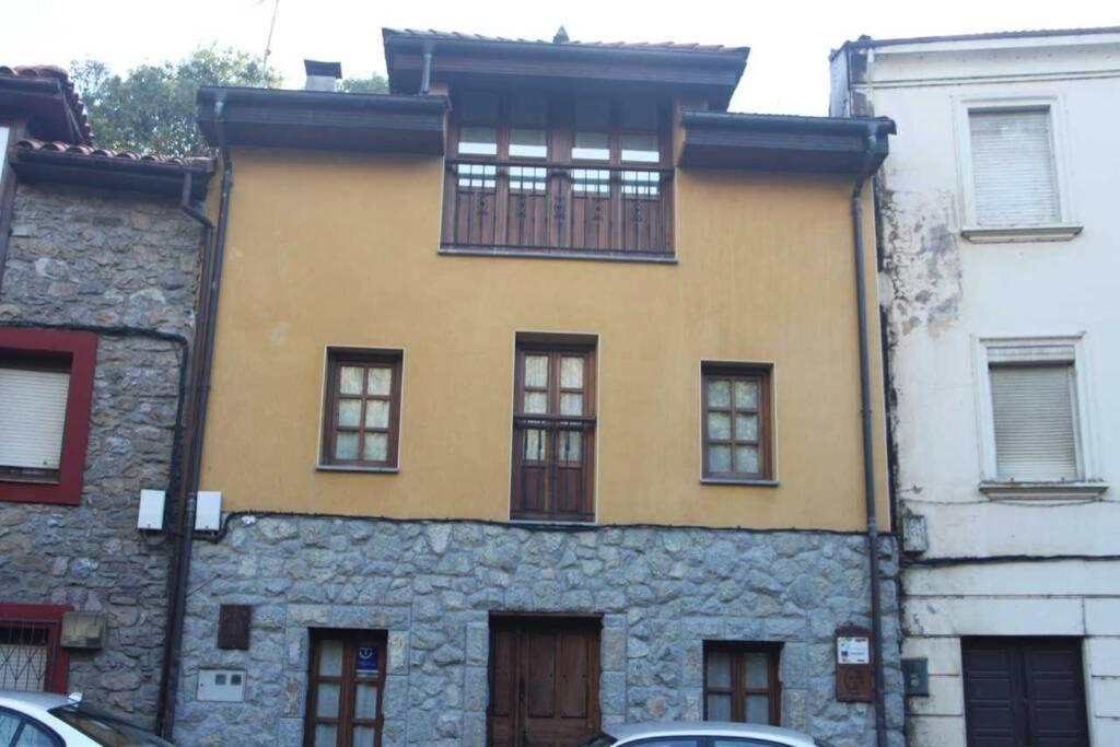 Holiday home Casa De Aldea Pena Sobia *