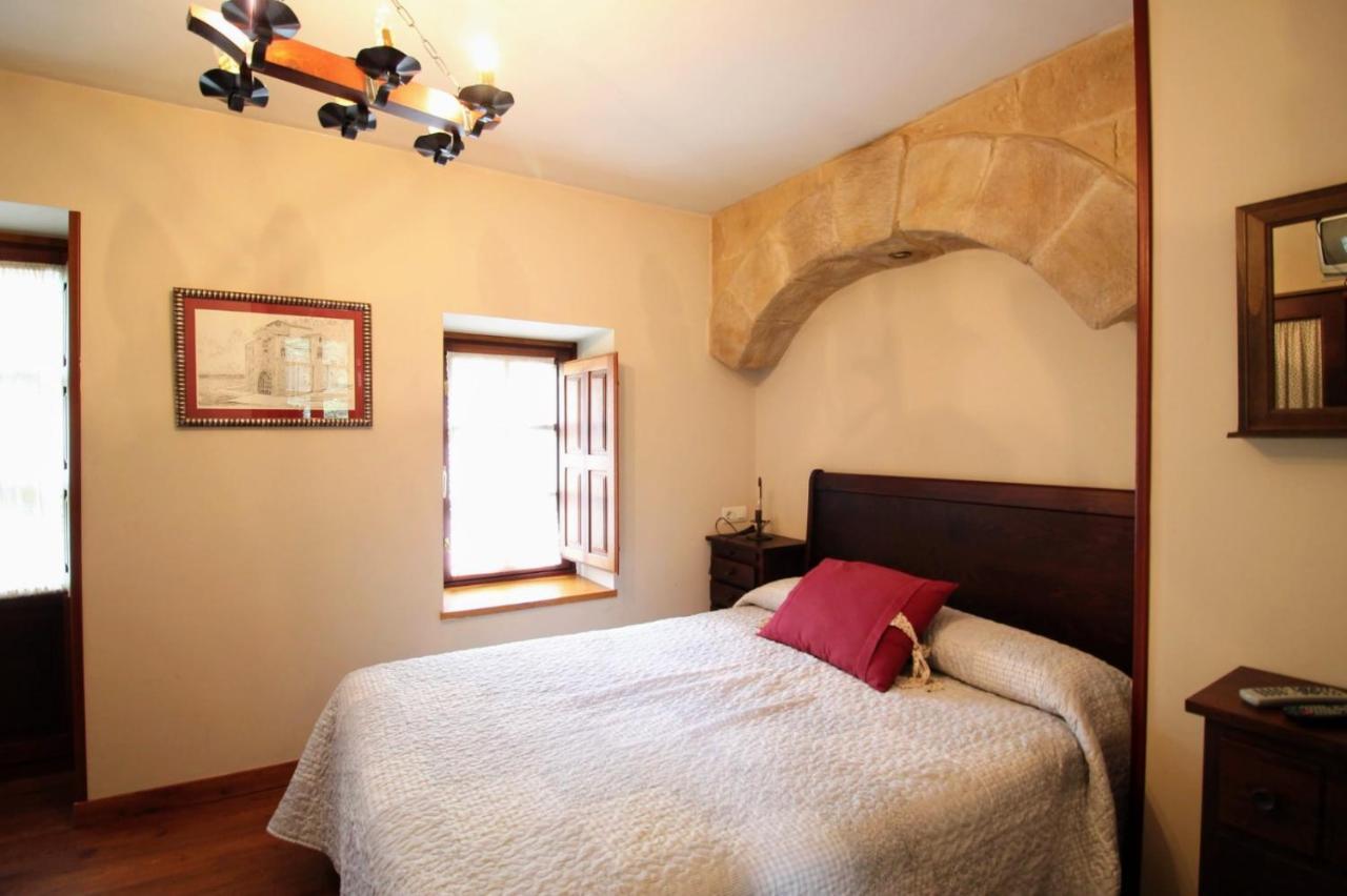 Casa De Aldea Pena Sobia Holiday home La Plaza